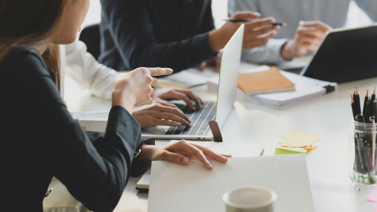 <span id="hs_cos_wrapper_name" class="hs_cos_wrapper hs_cos_wrapper_meta_field hs_cos_wrapper_type_text" style="" data-hs-cos-general-type="meta_field" data-hs-cos-type="text" >ISG Future Workplace Summit: otto spunti su come riprogettare il lavoro attorno all’AI</span>