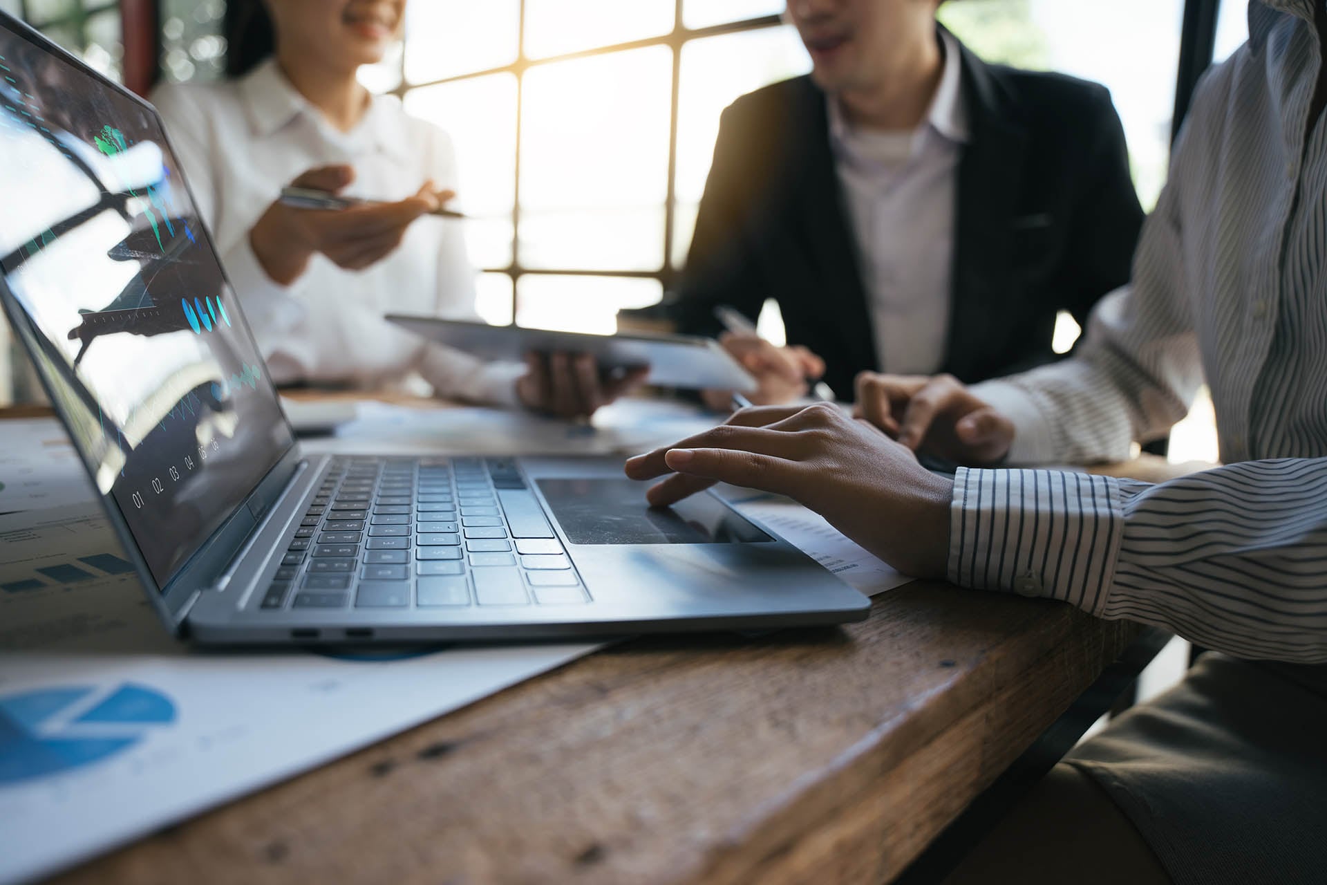 Hiver Extends CXM Value Through Email Native Workflows