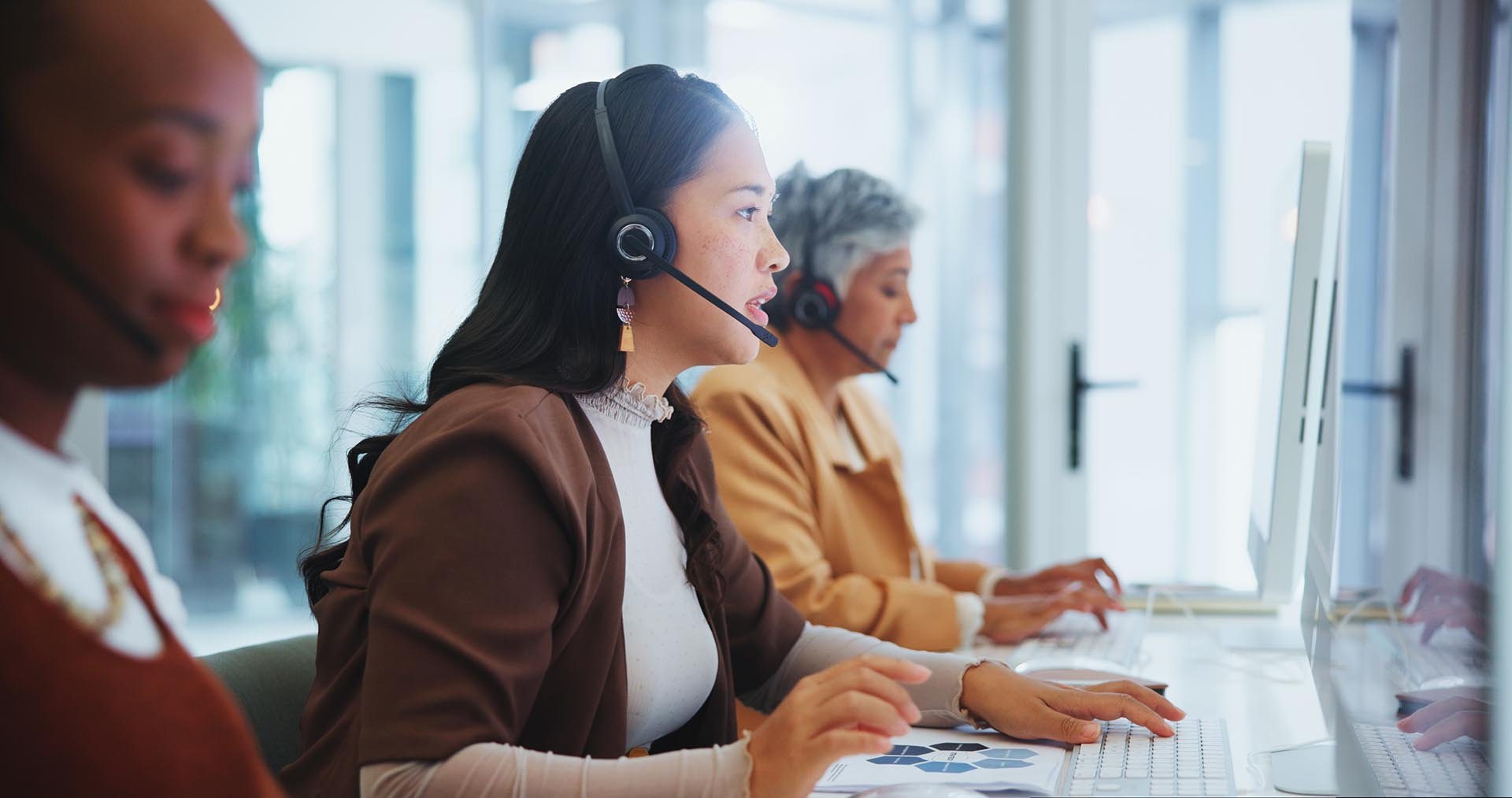Contact Centers for Retail 2025 Buyers Guide Executive Summary